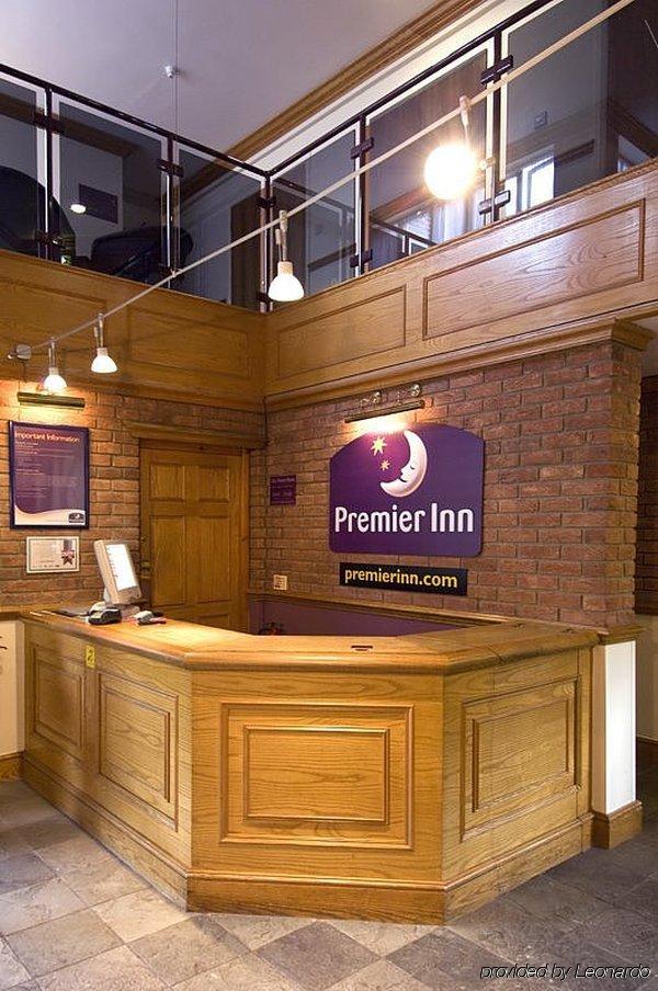 Premier Inn Тонбридж Екстериор снимка